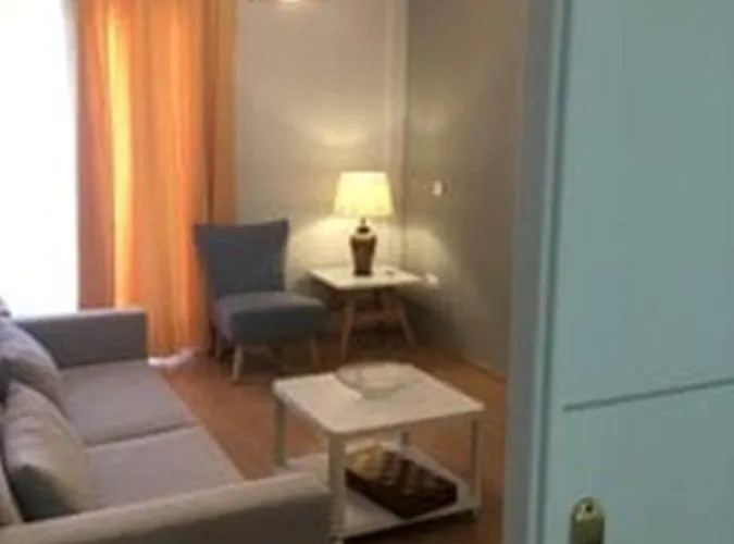 Grace لوتراكي